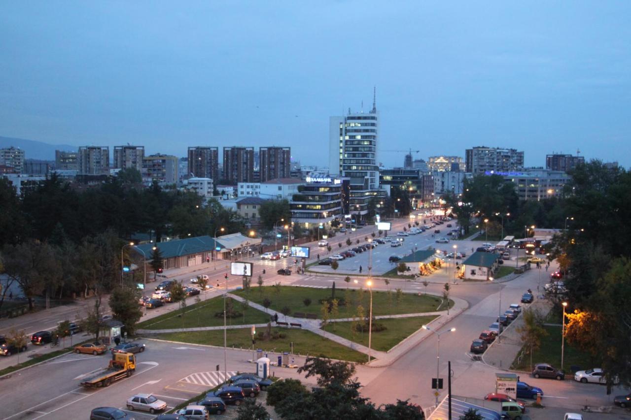 Perfect Reflection Apartment Skopje Bagian luar foto